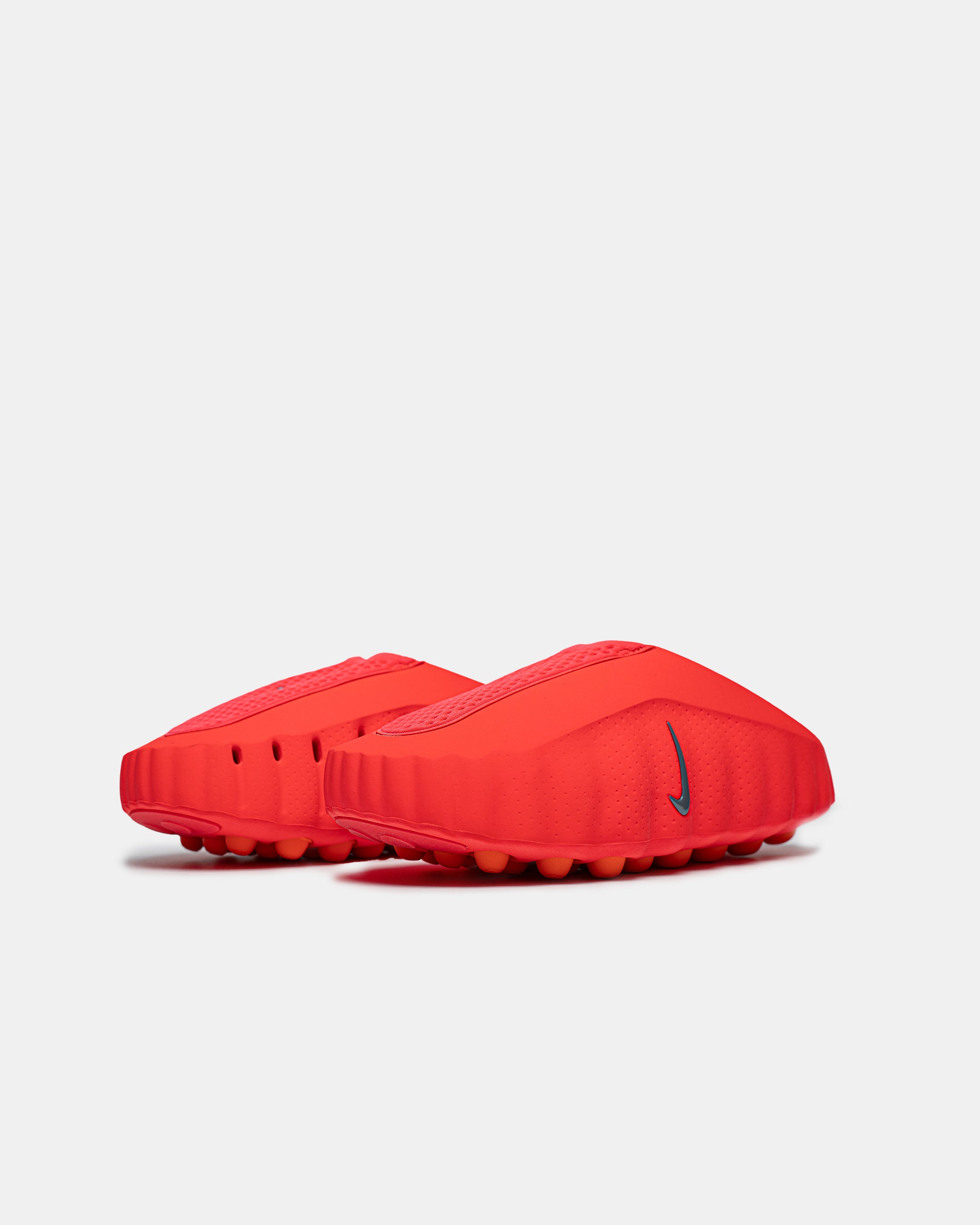 Nike Mind 001 Solar Red