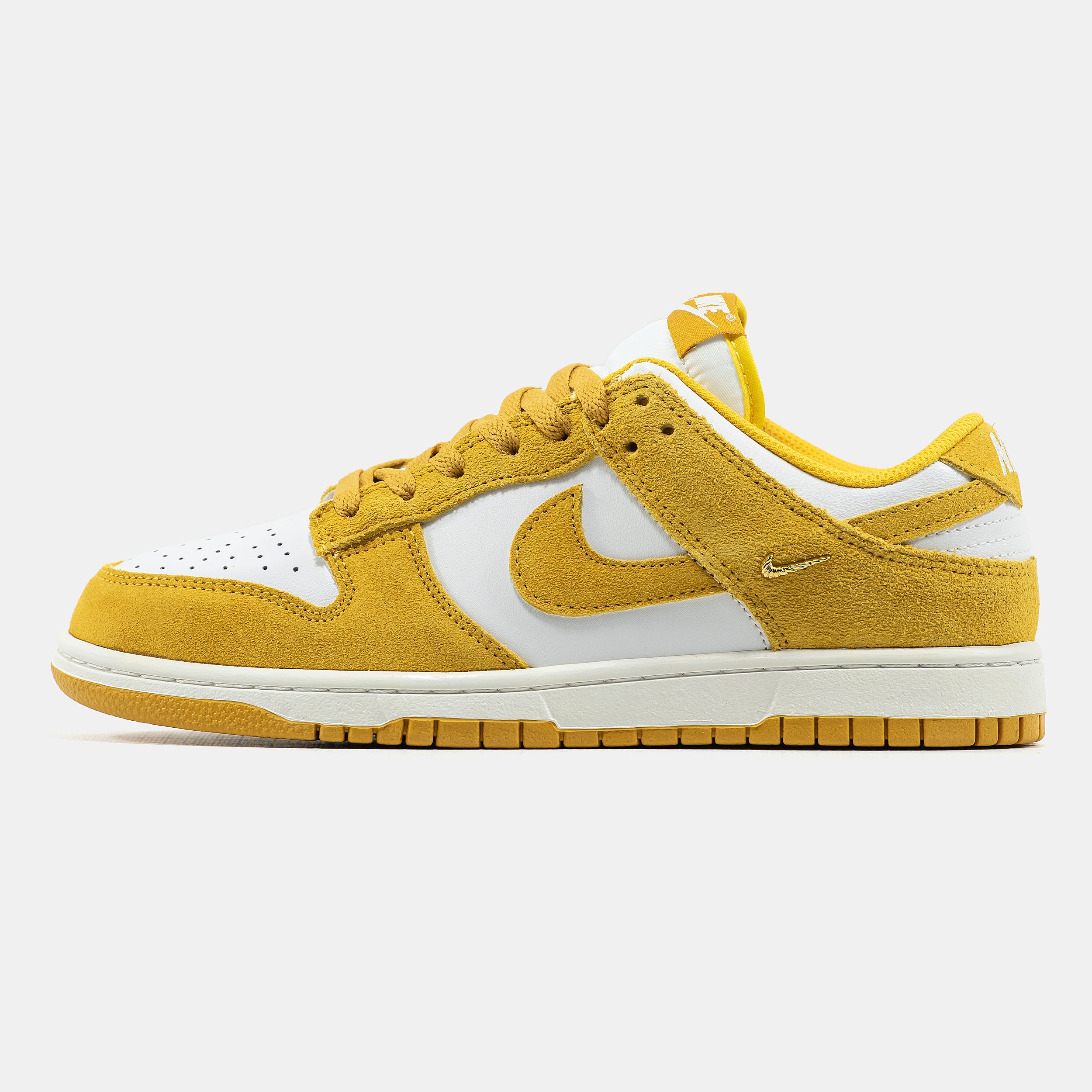 Nike SB Dunk Low Yellow