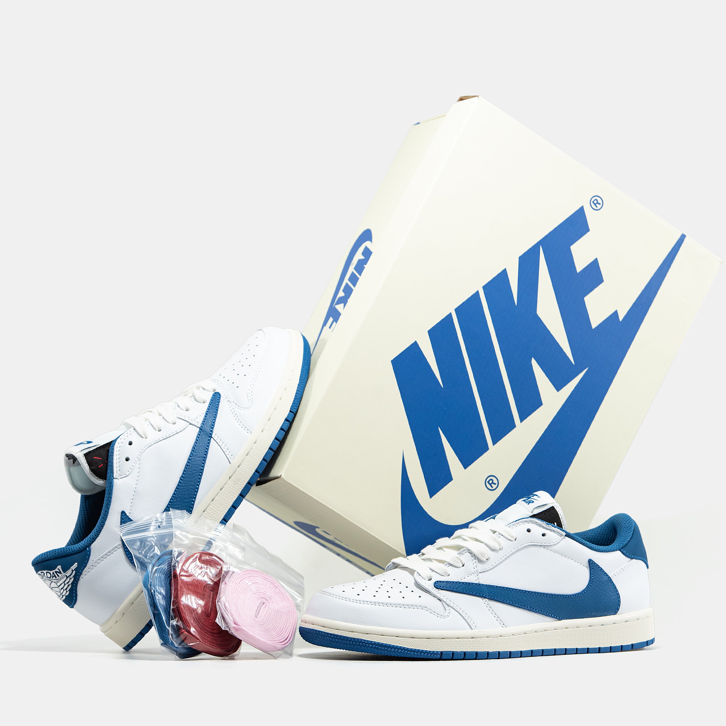 Nike Air Jordan 1 Low x Travis Scott x Fragment