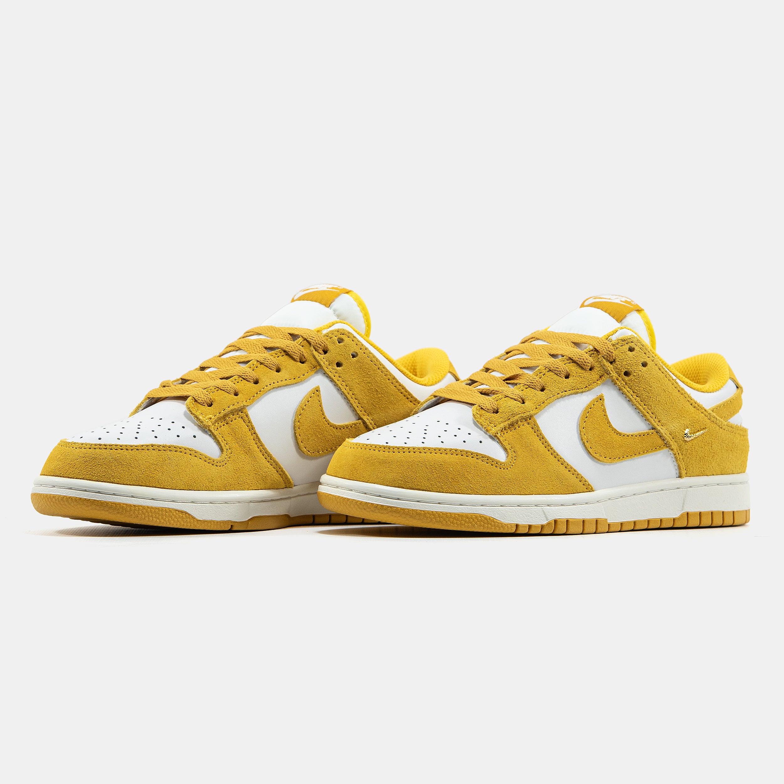 Nike SB Dunk Low Yellow