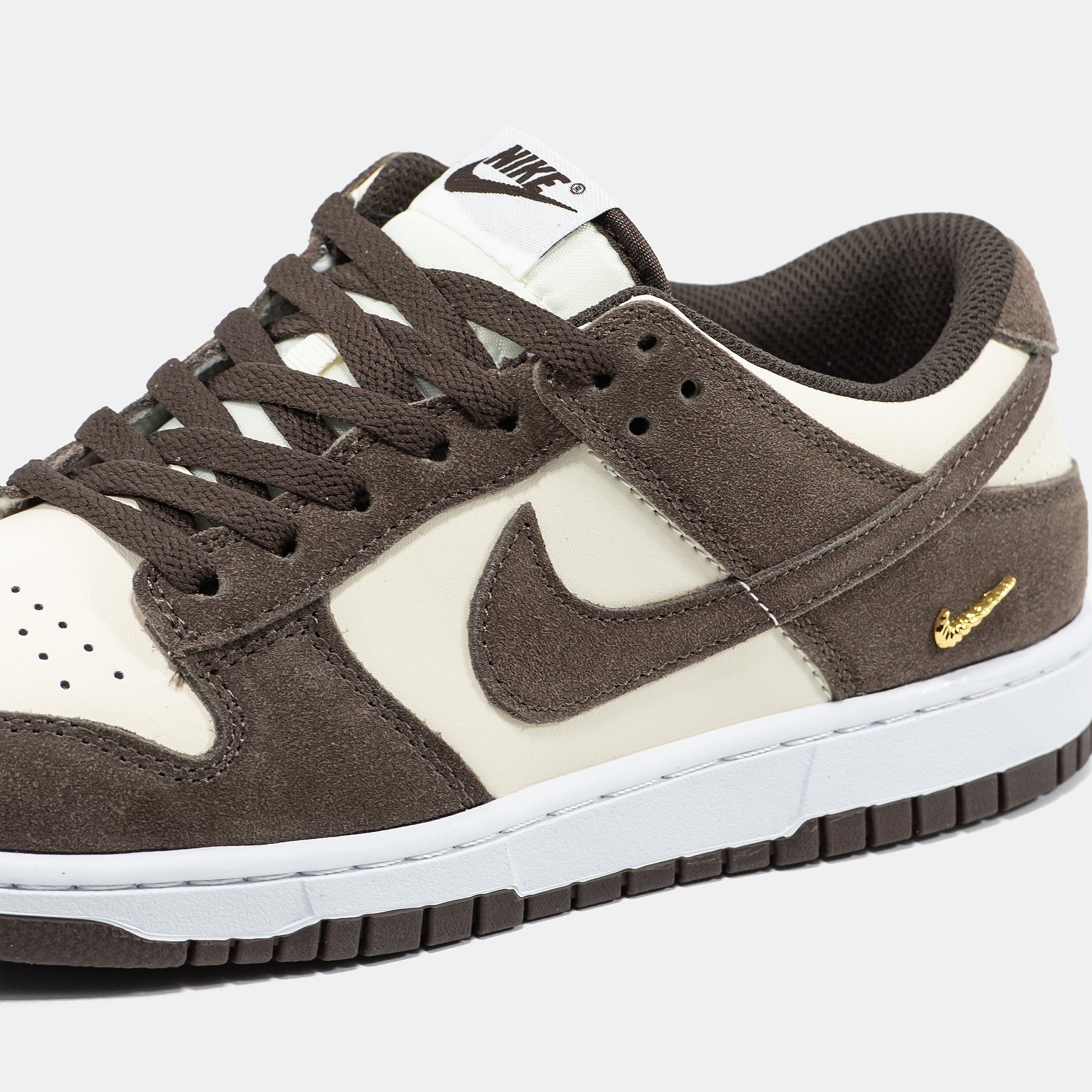 Nike SB Dunk Low Brown