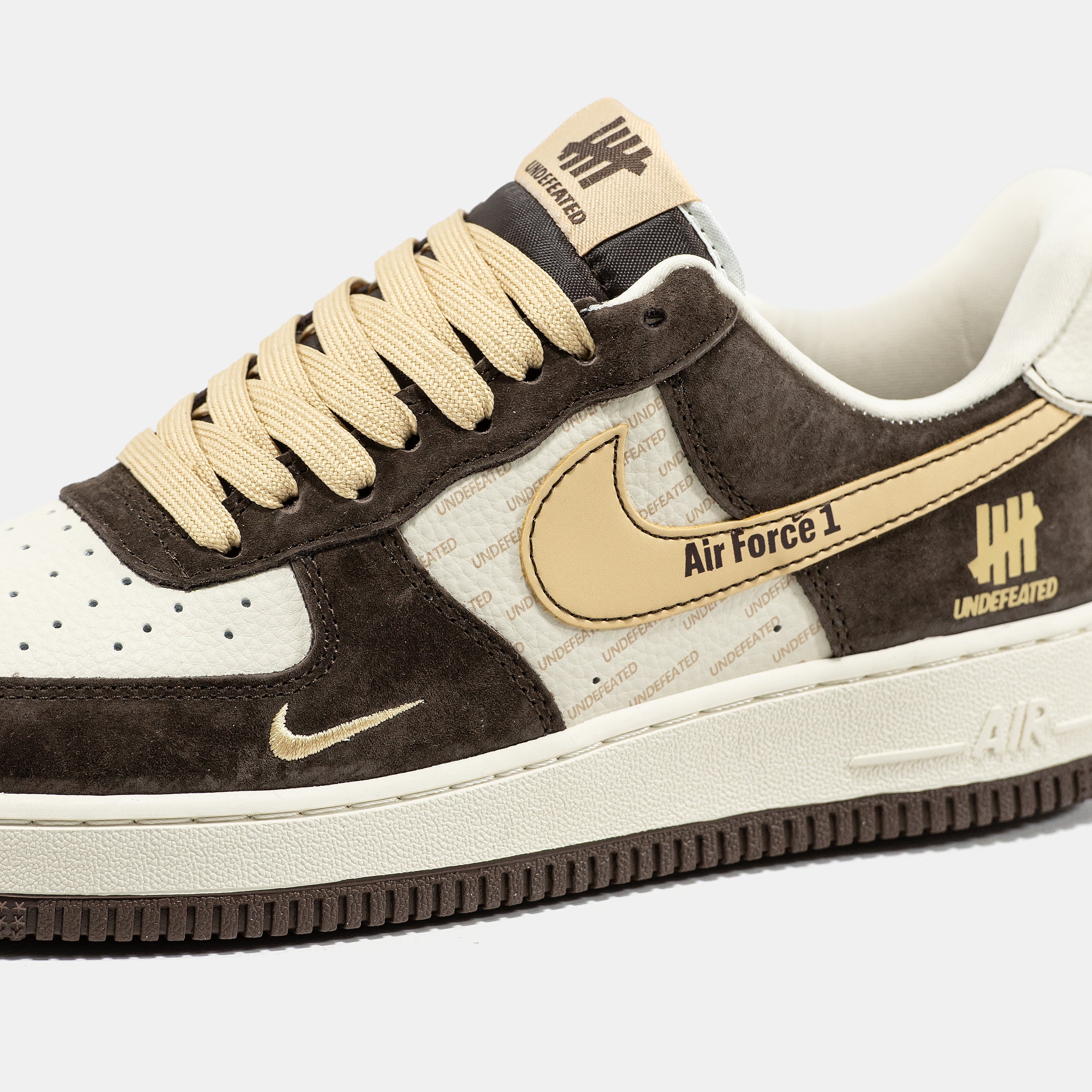 Nike Air Force 1 x Undefeated