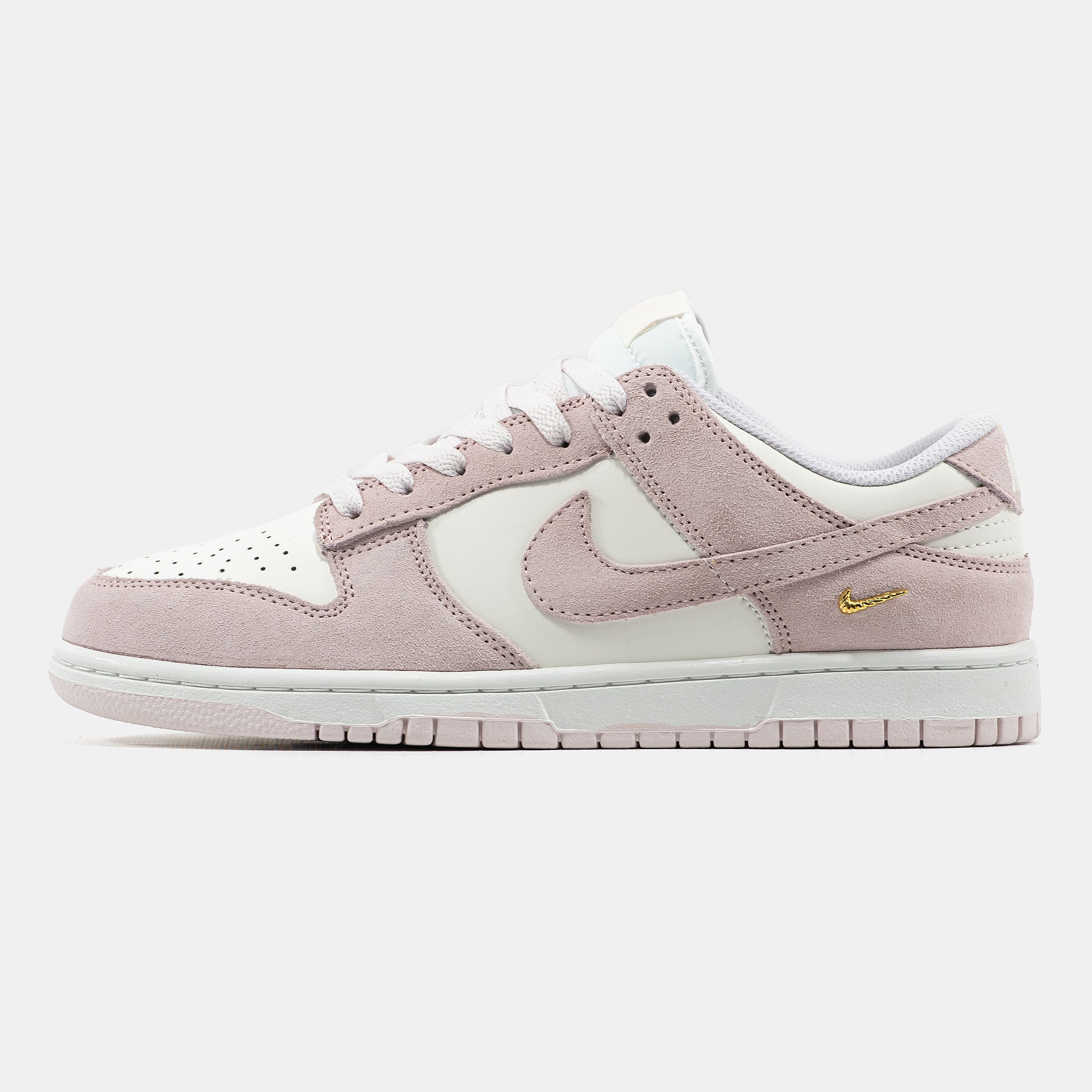 Nike SB Dunk Low Pink