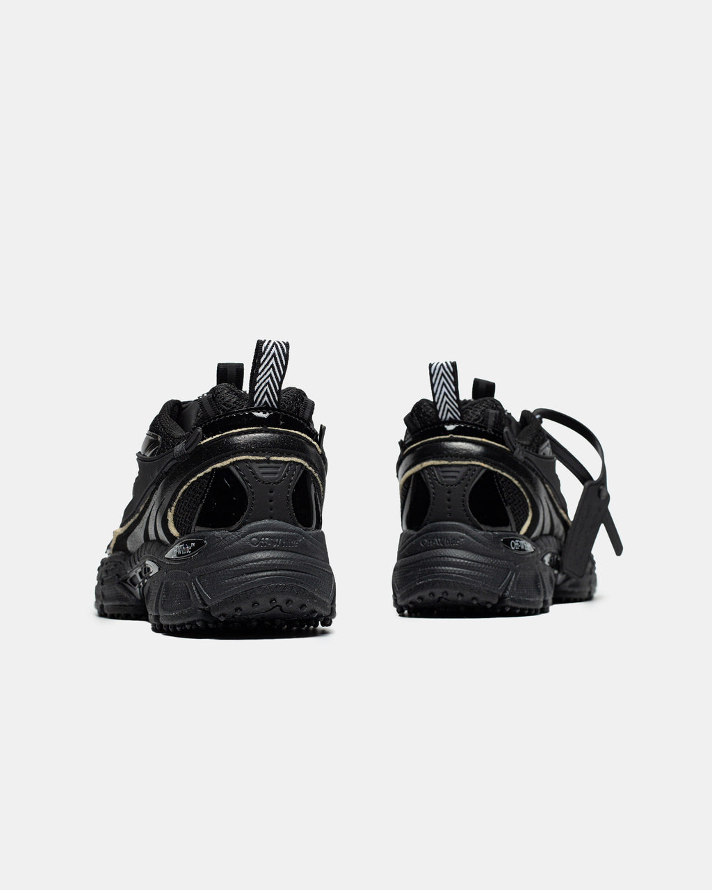 Off-White Be Right Black