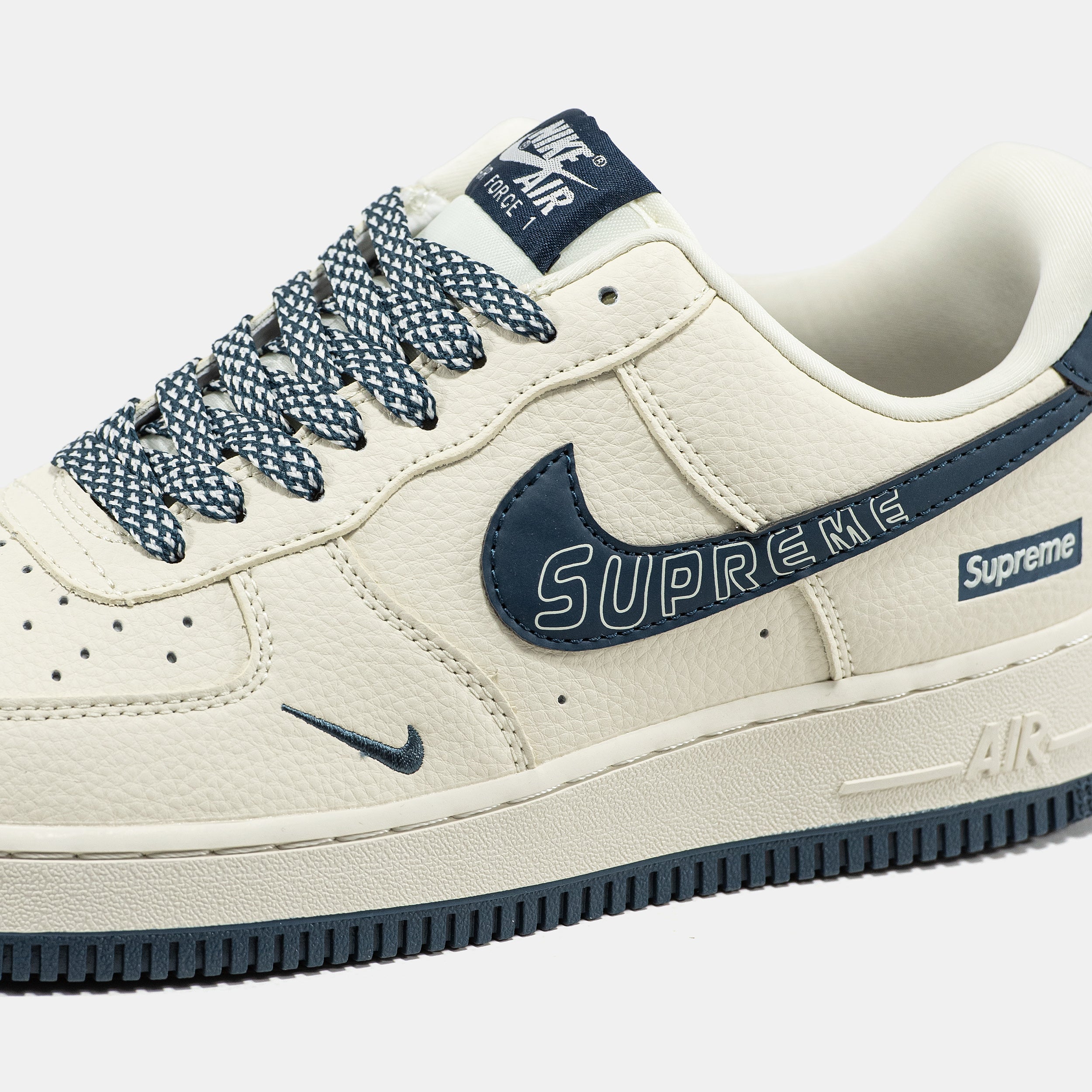 Nike Air Force 1 x Supreme