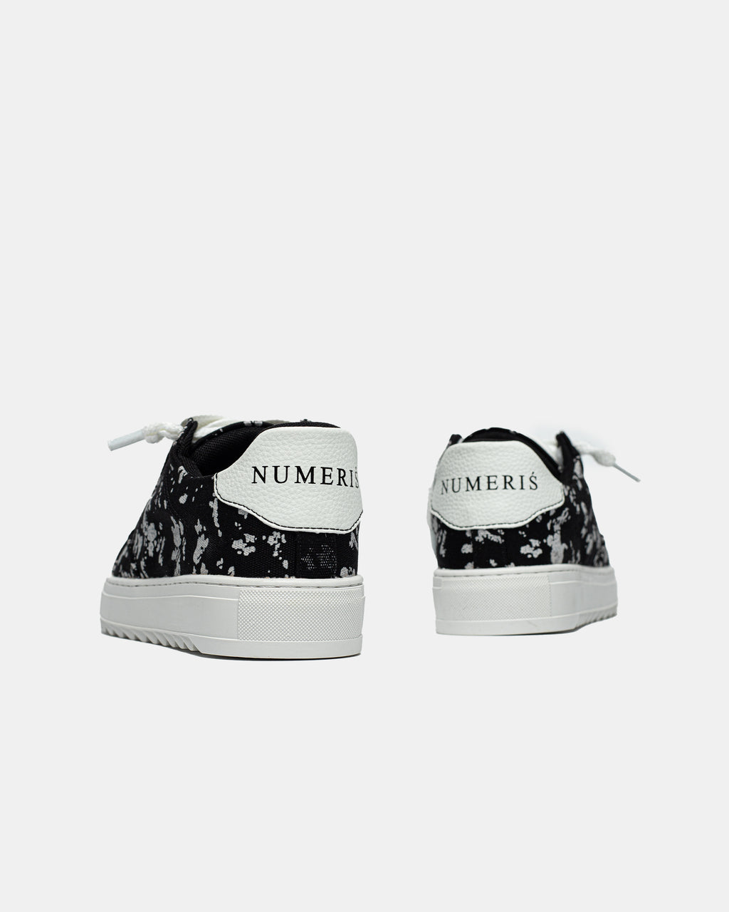 Numeris Acrylic Black White