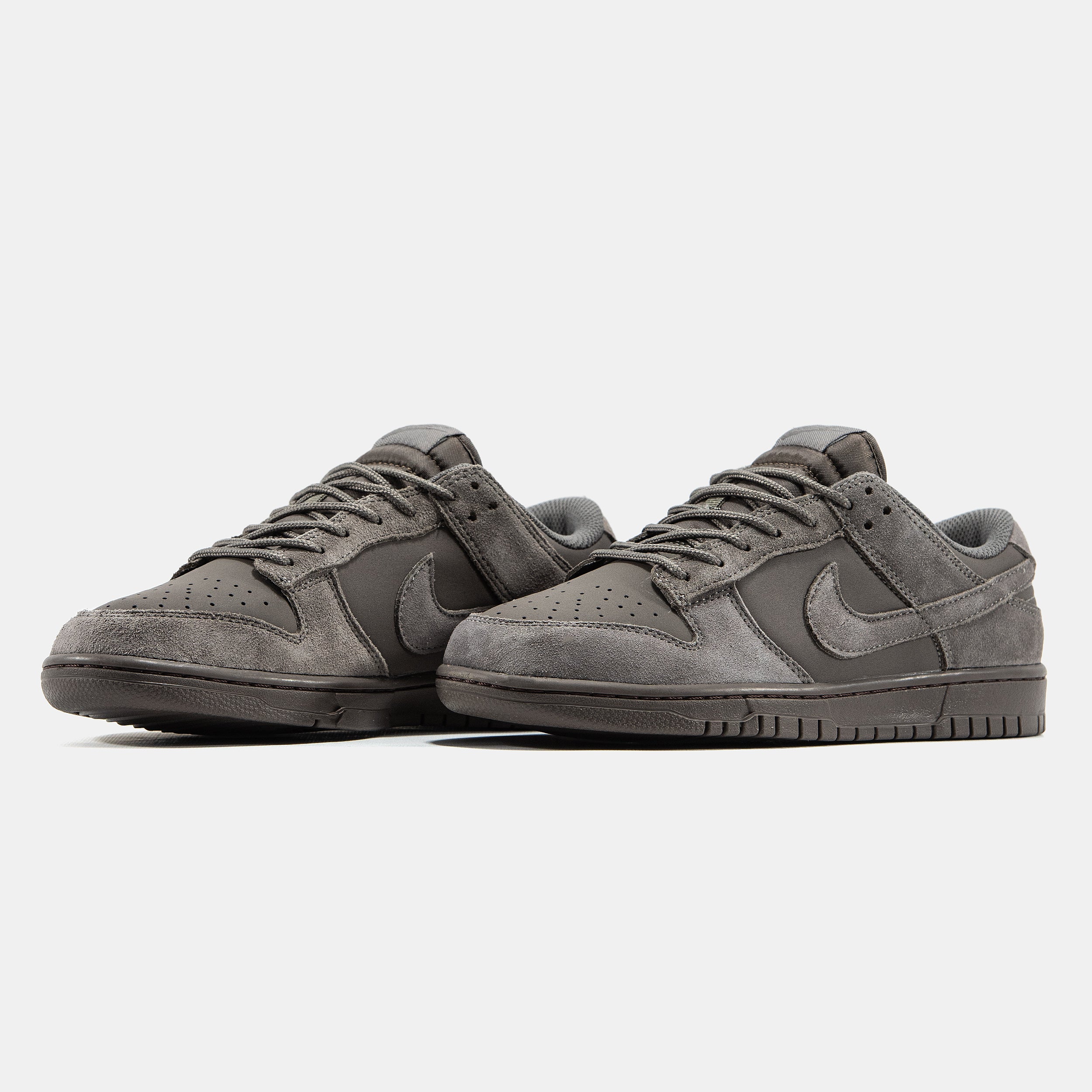 Nike SB Dunk Low Grey