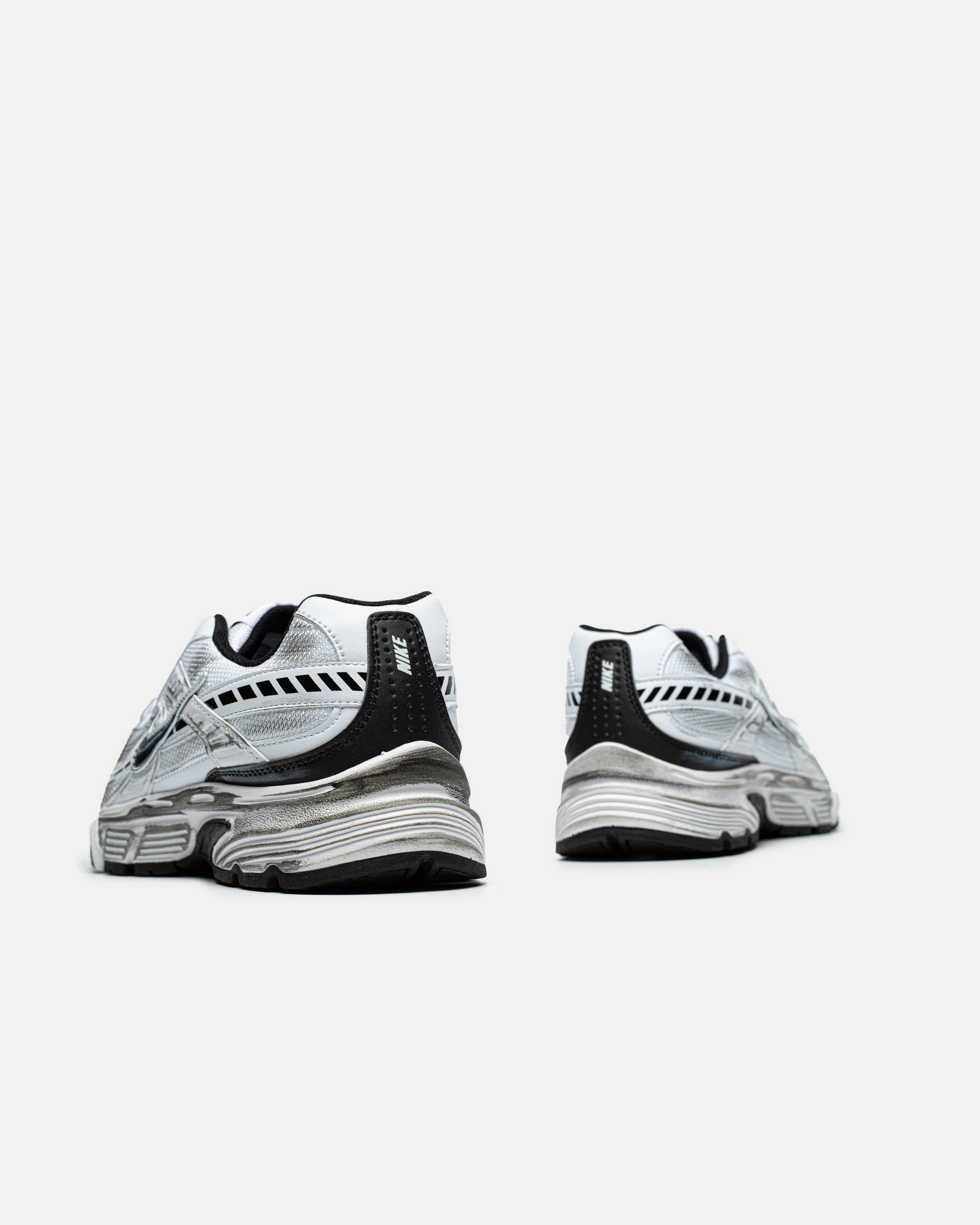 Nike Initiator Custom White