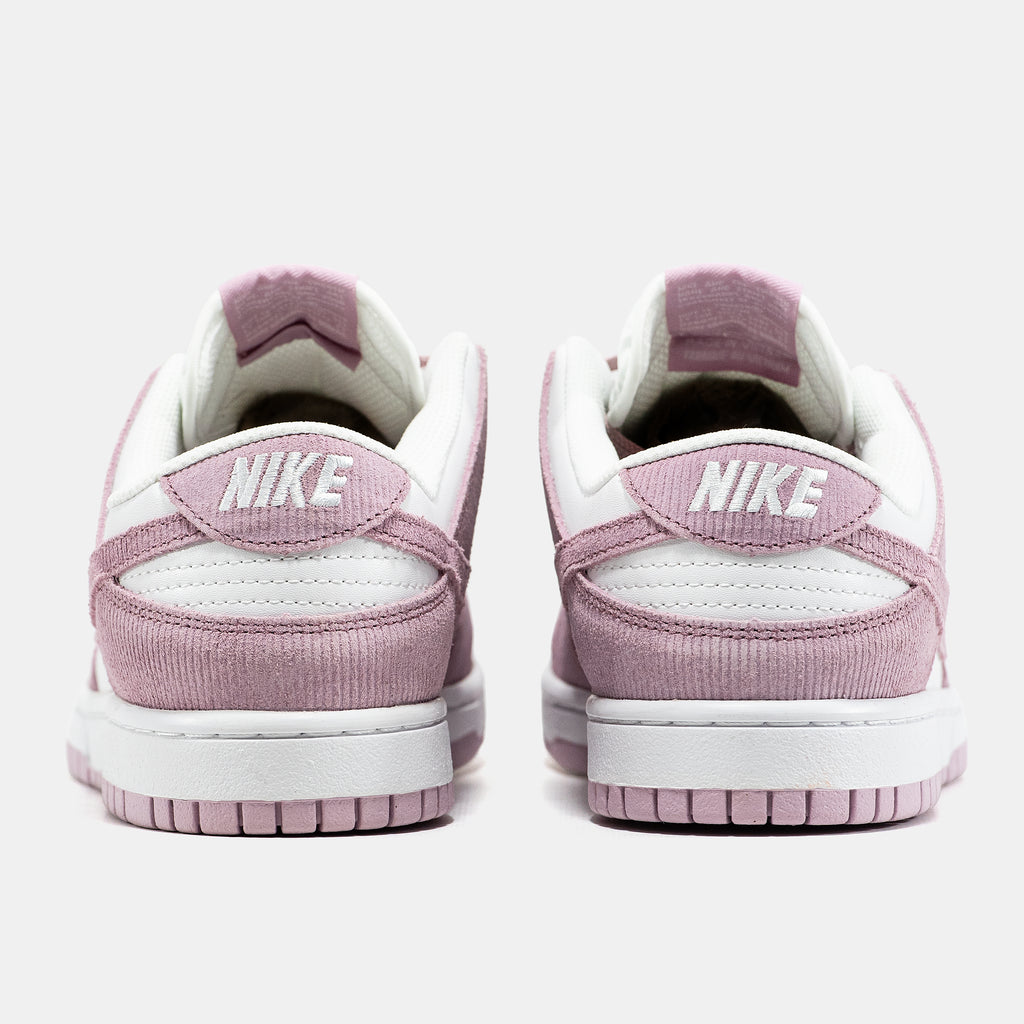 Nike SB Dunk Low Pink
