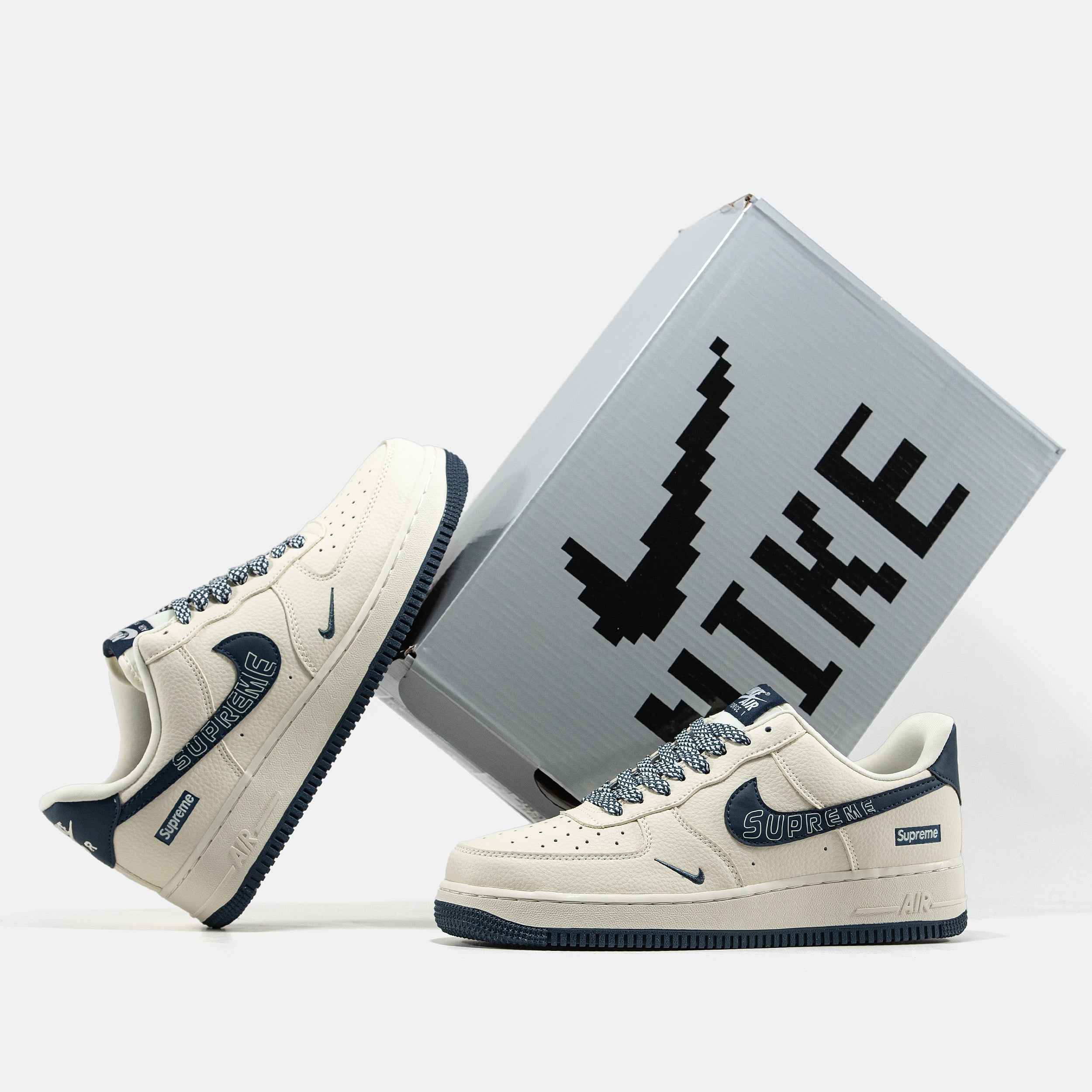 Nike Air Force 1 x Supreme