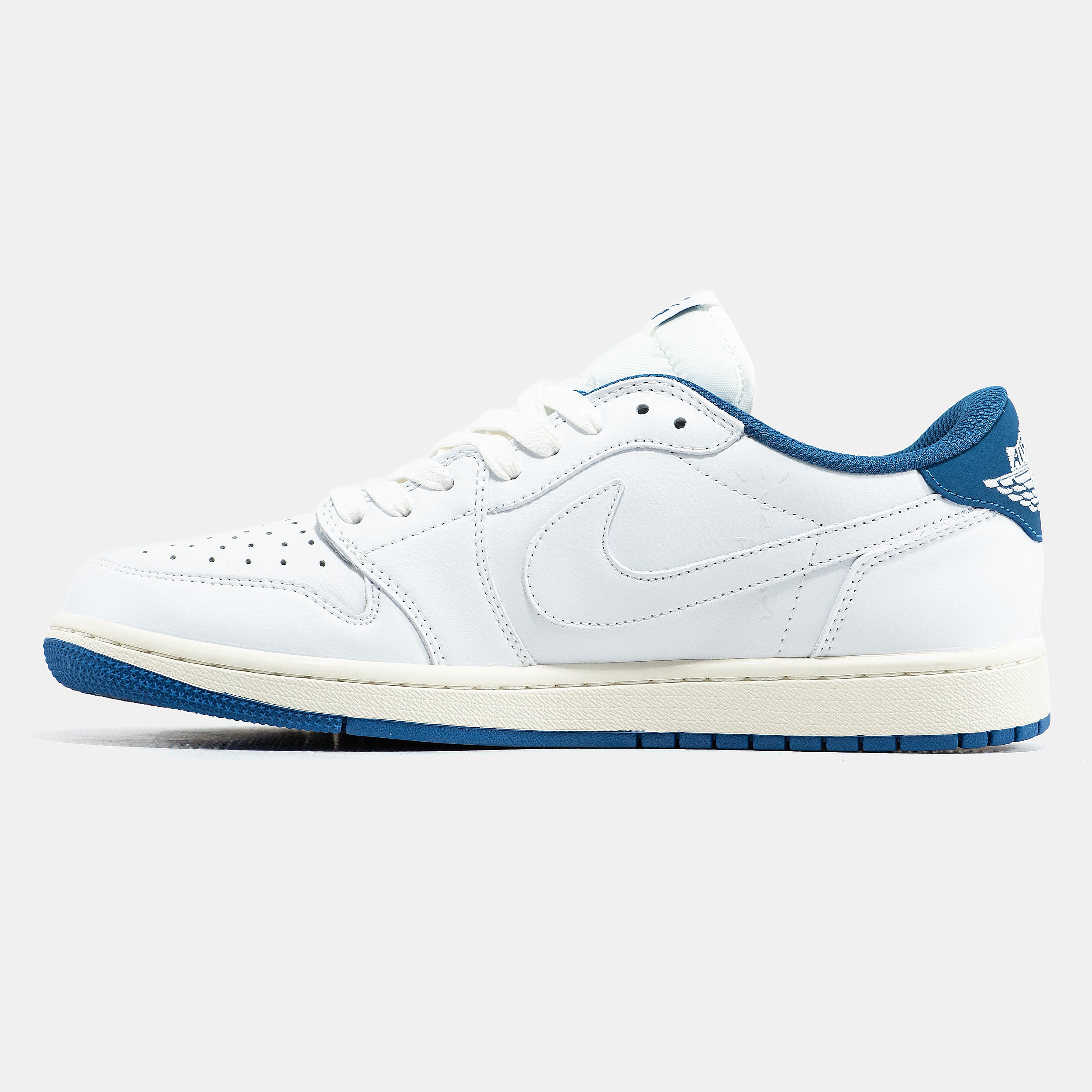 Nike Air Jordan 1 Low x Travis Scott x Fragment