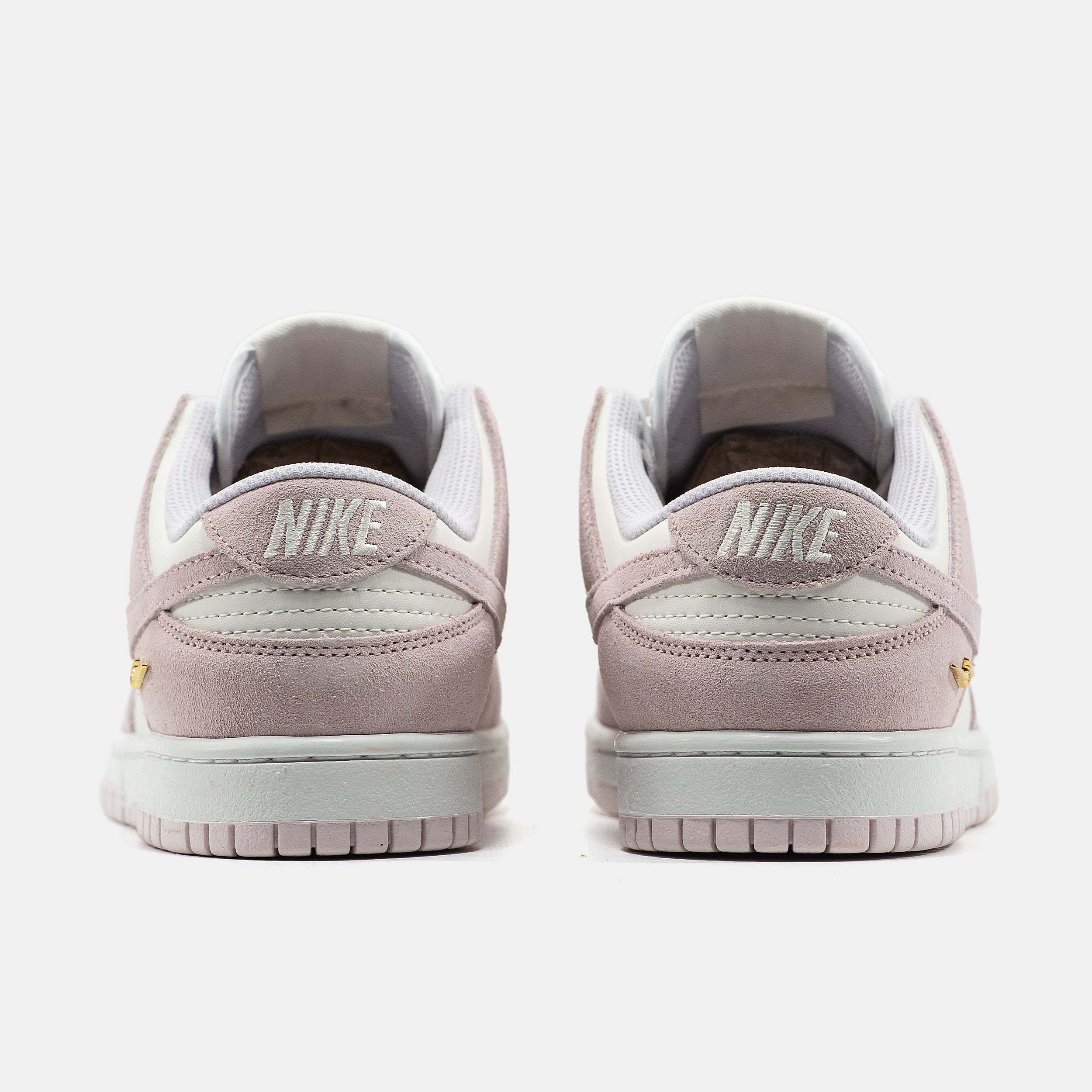 Nike SB Dunk Low Pink