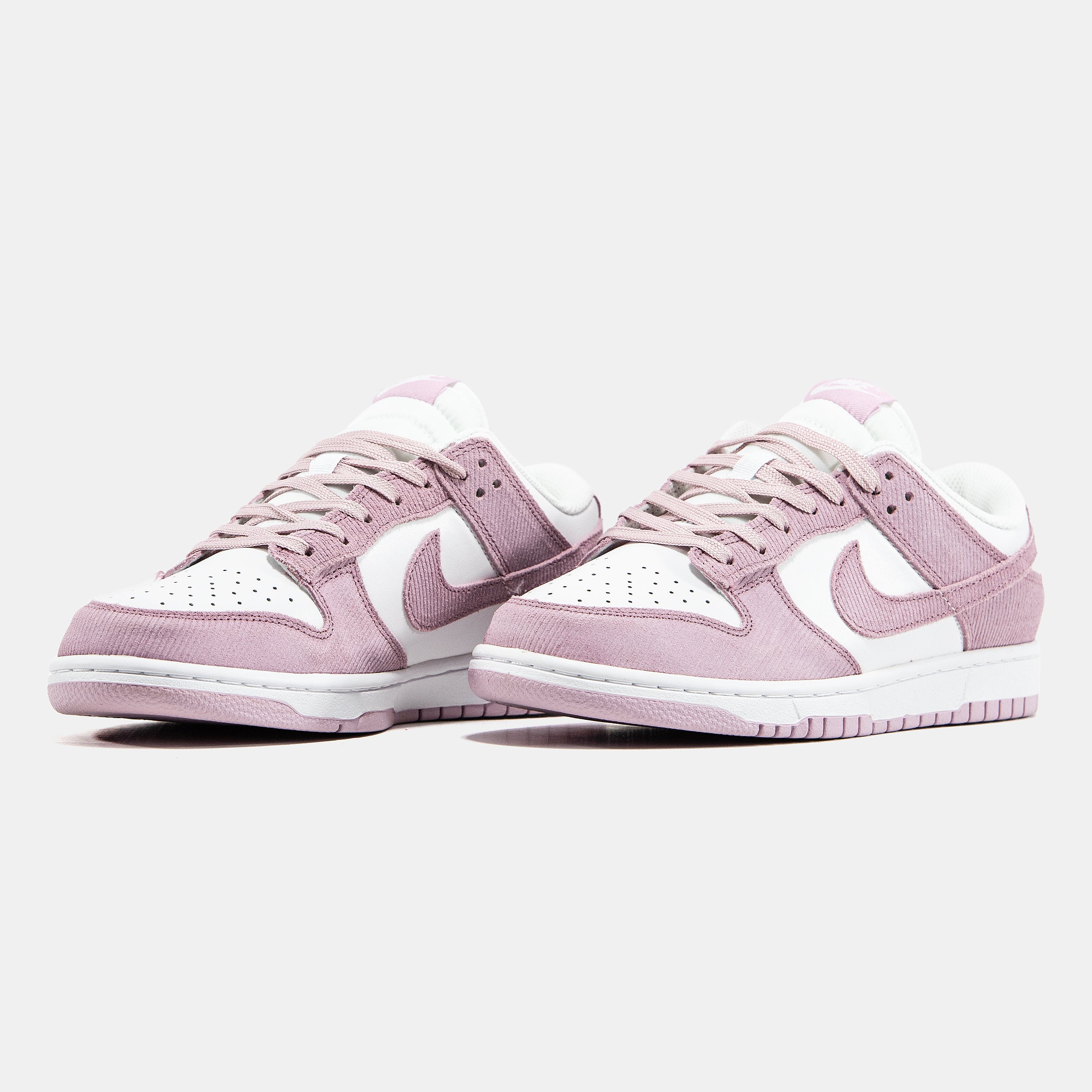 Nike SB Dunk Low Pink
