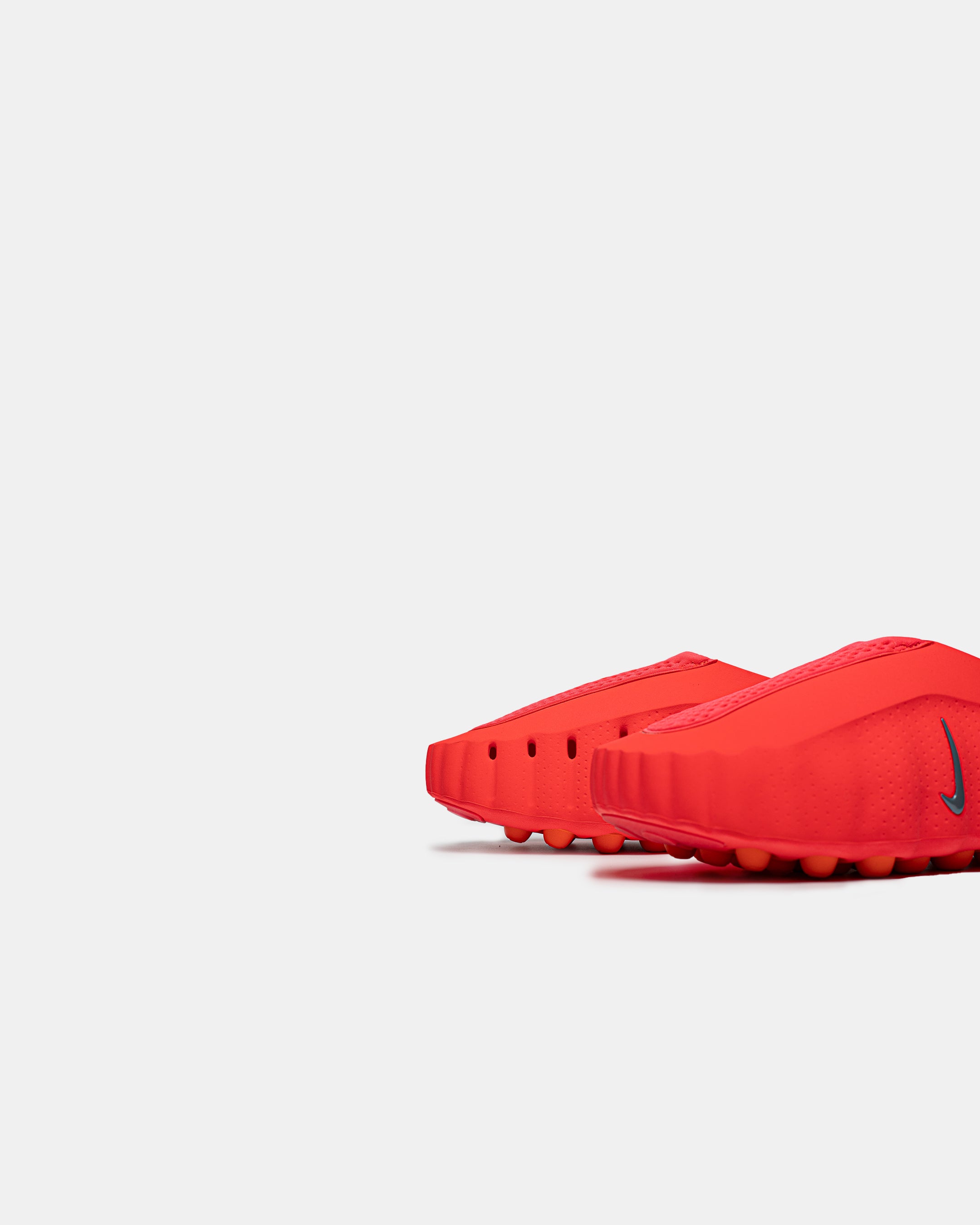 Nike Mind 001 Solar Red