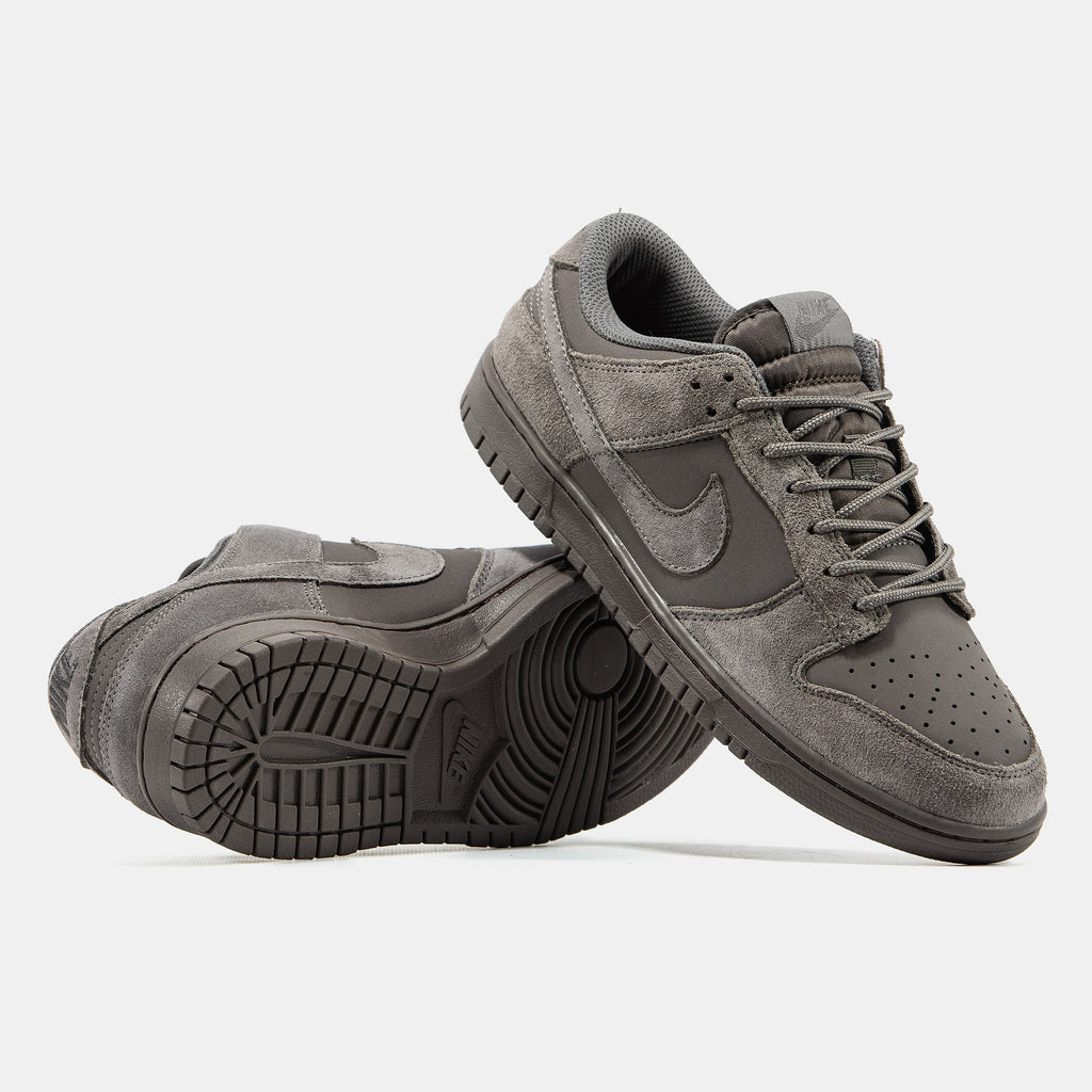 Nike SB Dunk Low Grey