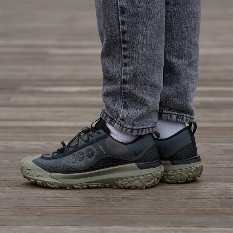 Nike Acg Moutain fly Gore Tex Haki