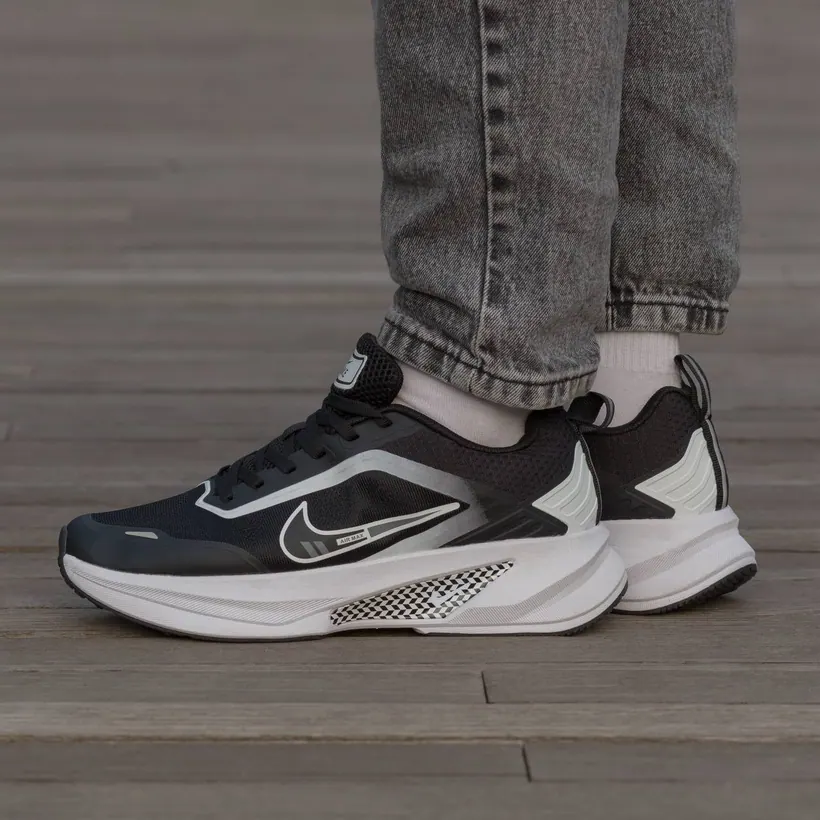Nike Air Zoom White Black
