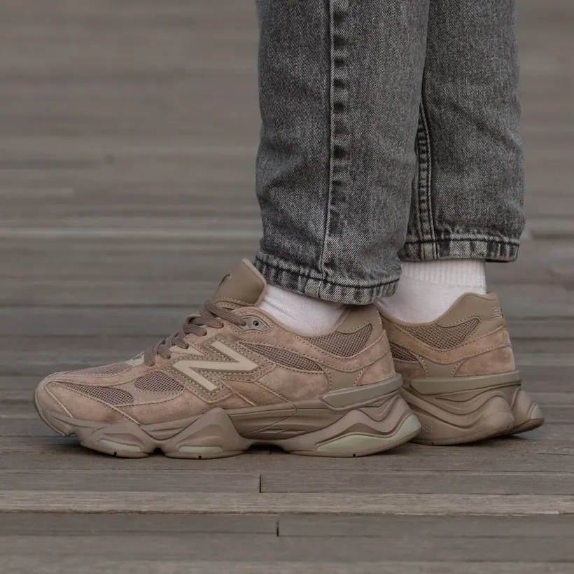 New Balance 9060 Brown