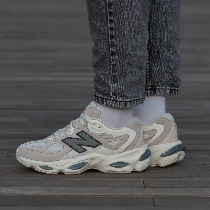 New Balance 983 Beige