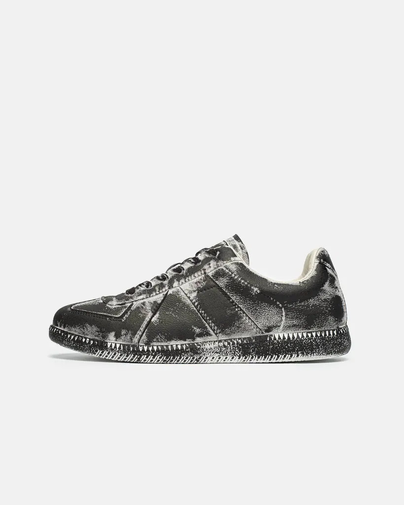 MAISON MARGIELA ‘REPLICA ‘ Grafit Paint