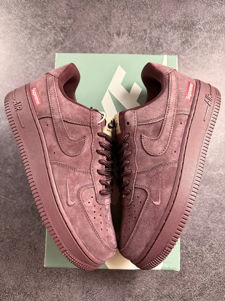 Nike Air Force 1 Low x Supreme Burgundy