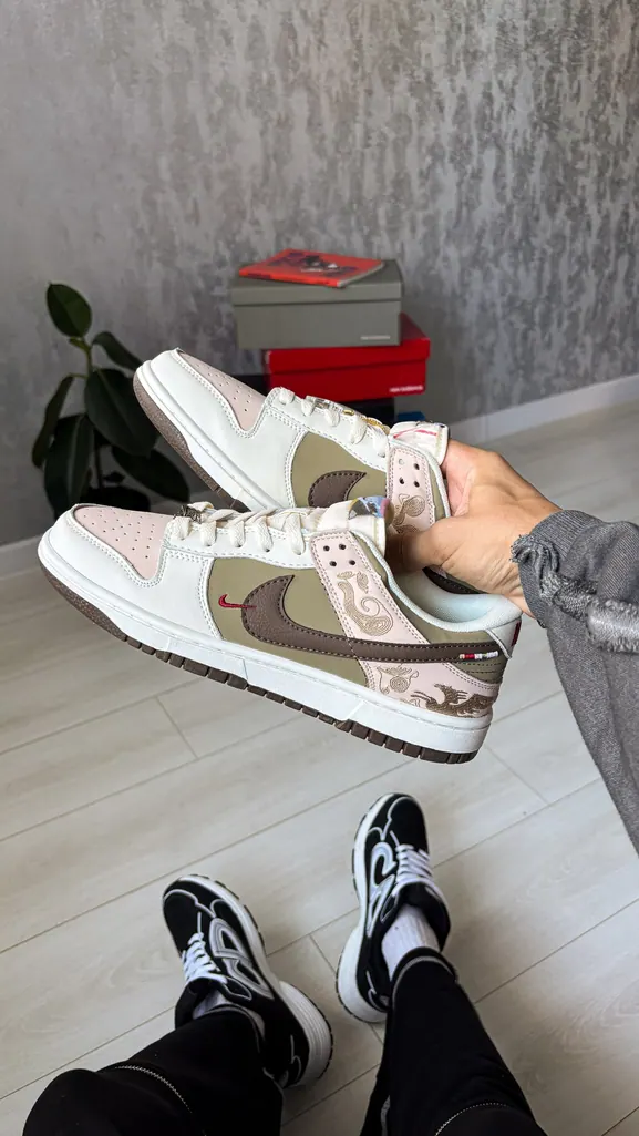 Nike Dunk Low SE "Year of the Horse" / LNY