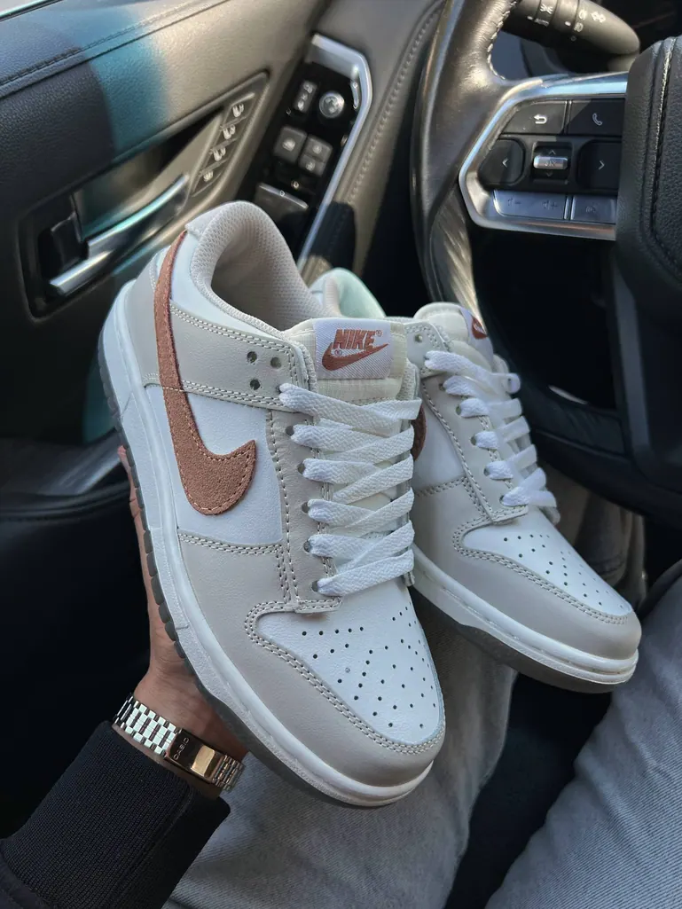 Nike SB Dunk Low Premium
