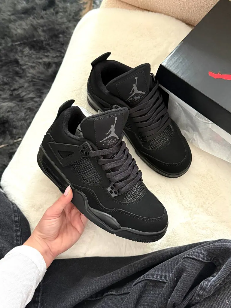 Air Jordan Retro 4 Black Cat