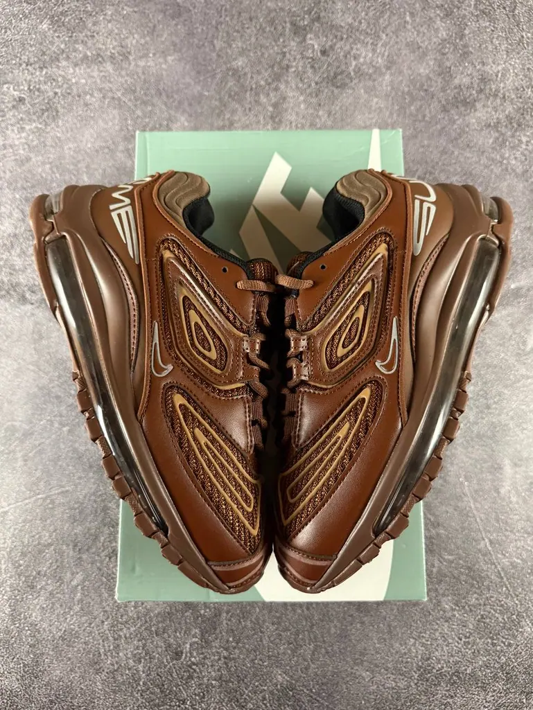 Nike Air Max 98 x Supreme Brown