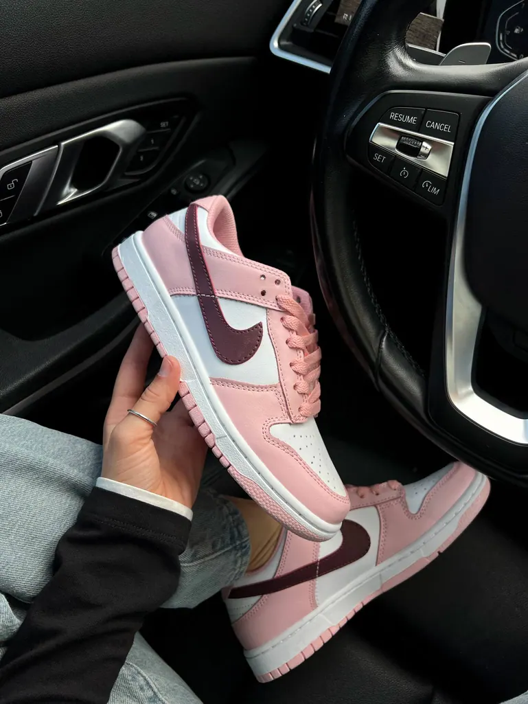Nike SB Dunk Low Premium
