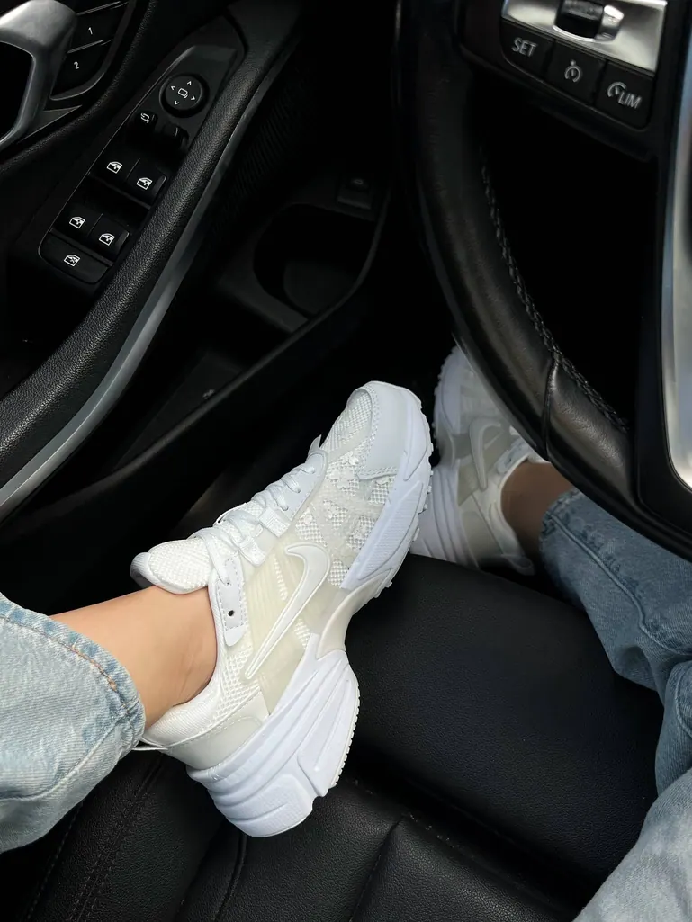 Nike V2K Run Premium