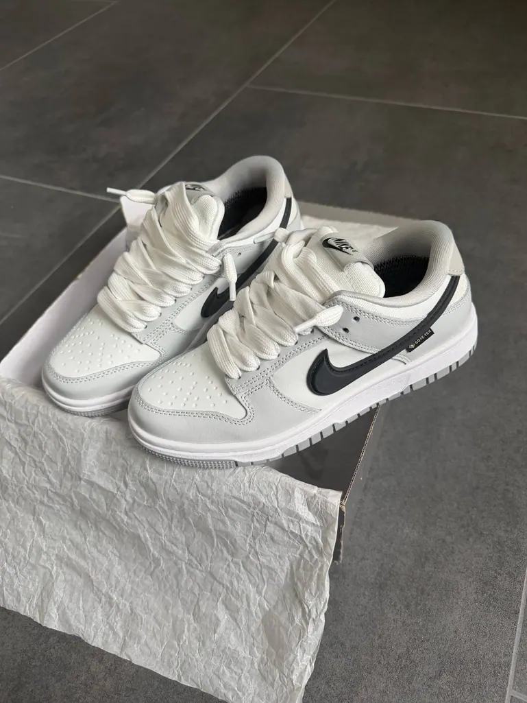 Nike SB Dunk Low Gore-Tex Grey White