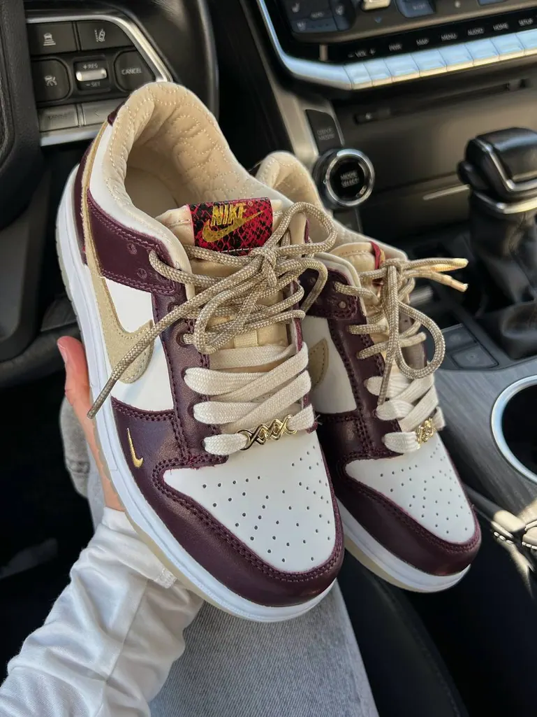 Nike SB Dunk Low Premium