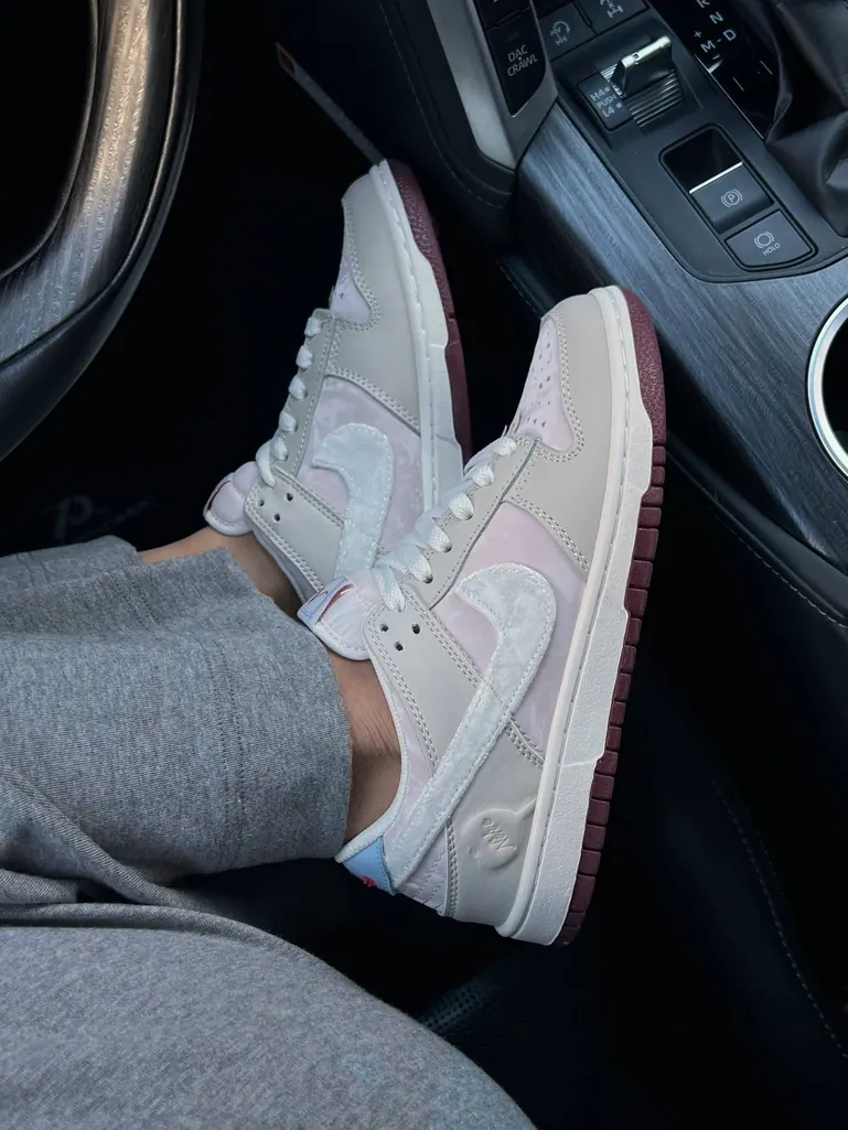 Nike SB Dunk Low Premium