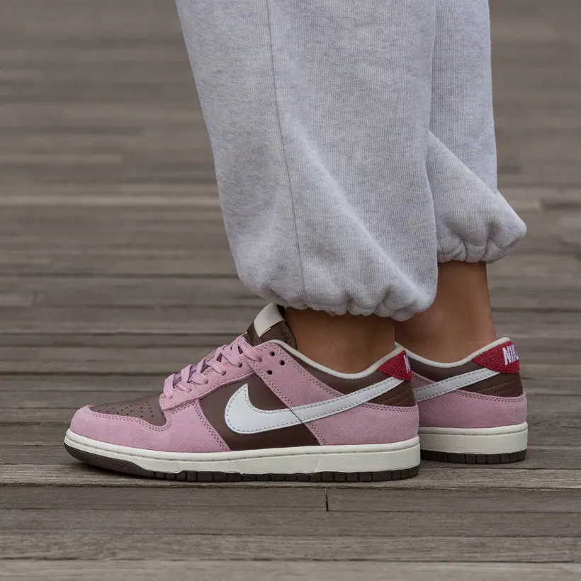 Nike SB Dunk Brow Pink Suede