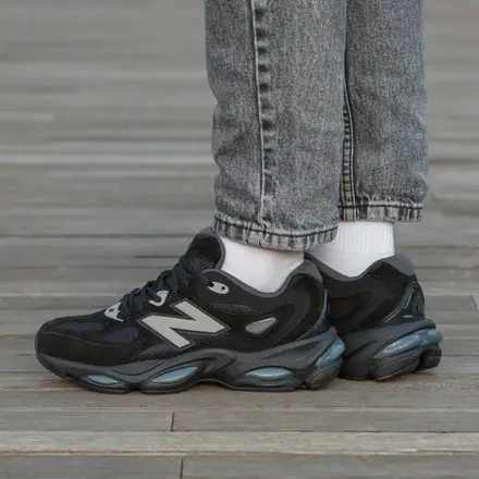 New Balance 983 Black