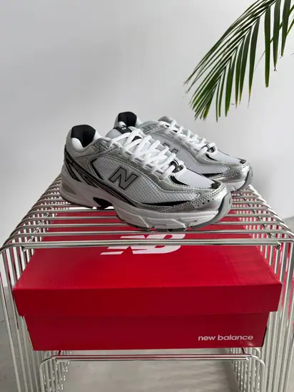 New Balance 509