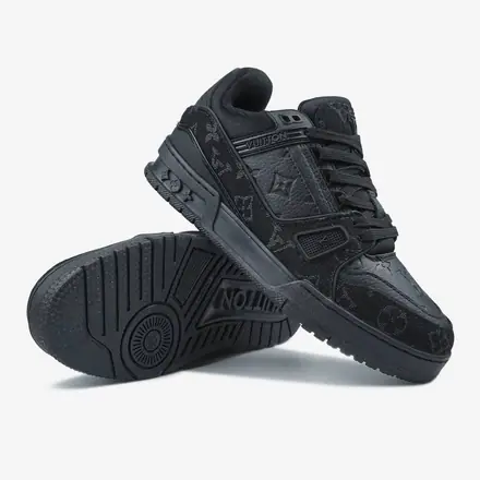 Louis Vuitton Trainer Total Black