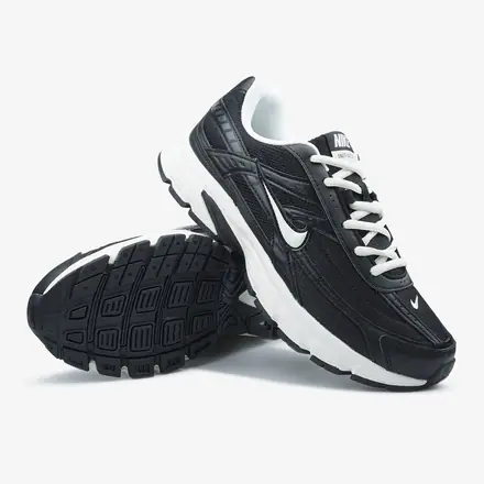 Nike Initiator Black White Swoosh