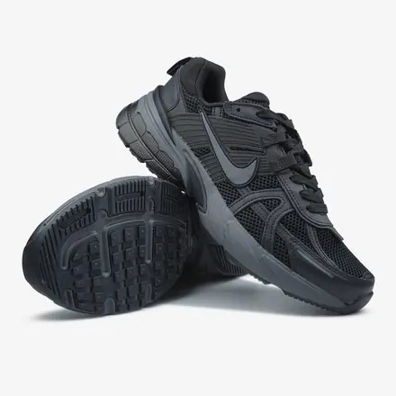 Nike V2K Runtekk Black Grey