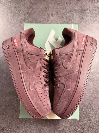 Nike Air Force 1 Low x Supreme Burgundy