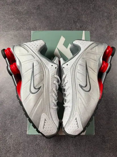 Nike Shox R4 Grey Red White