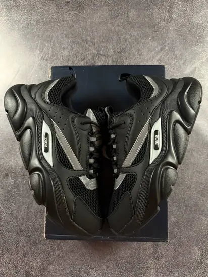 Dior B22 Black