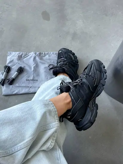 Balenciaga Track Black Premium