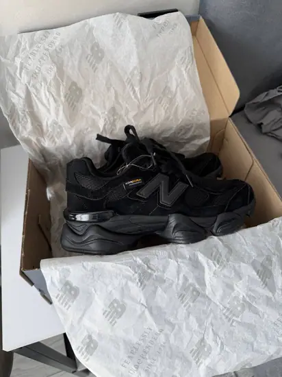 New Balance 9060 Cordura Full Black