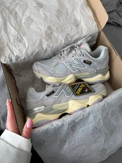 New Balance 9060 Cordura Grey Pink