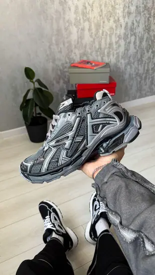 Balenciaga Runner Grey