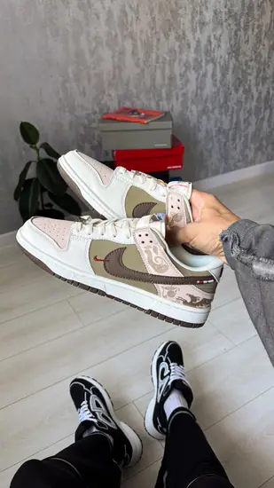 Nike Dunk Low SE "Year of the Horse" / LNY
