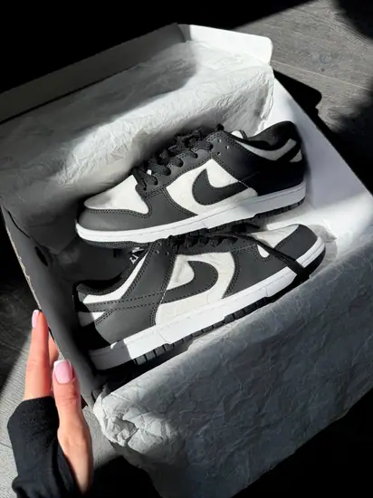Nike sb DUNK LOW WMNS LACE PACK - REGAL BLACK WHITE
