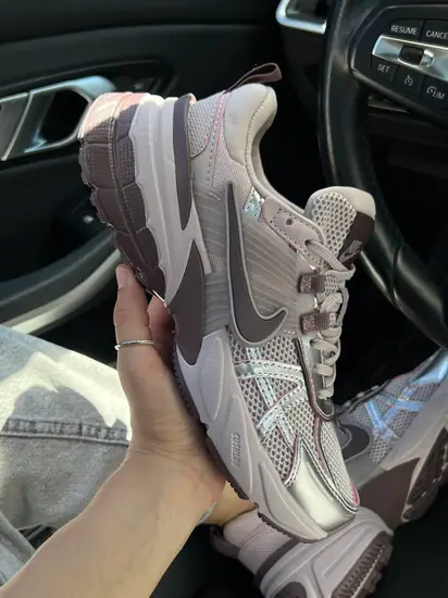 Nike V2K Run Premium